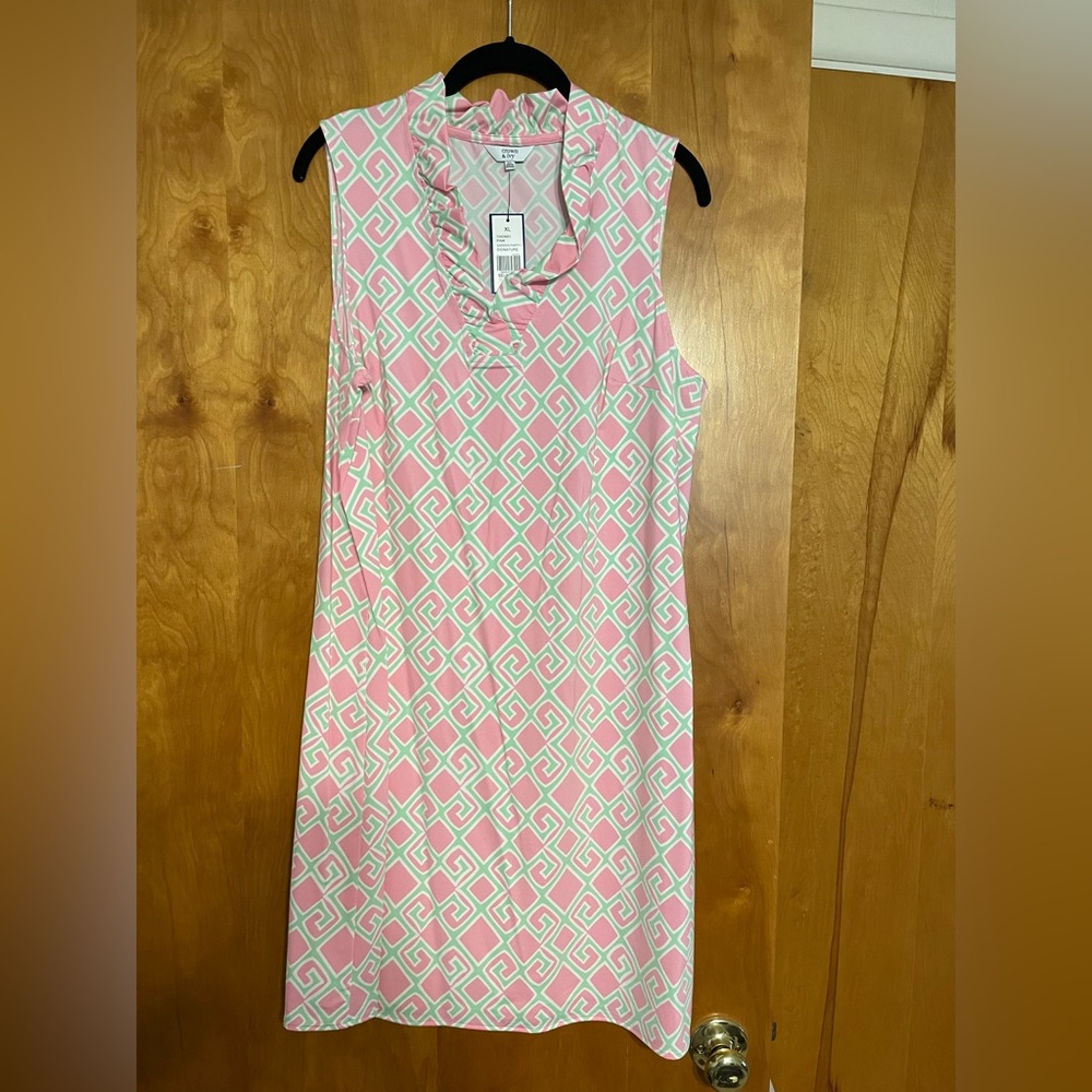 NWT Crown & Ivy dress